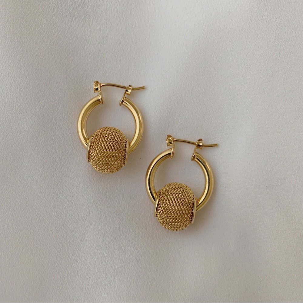 SoldOut11thStreet - Picture 2 of 4